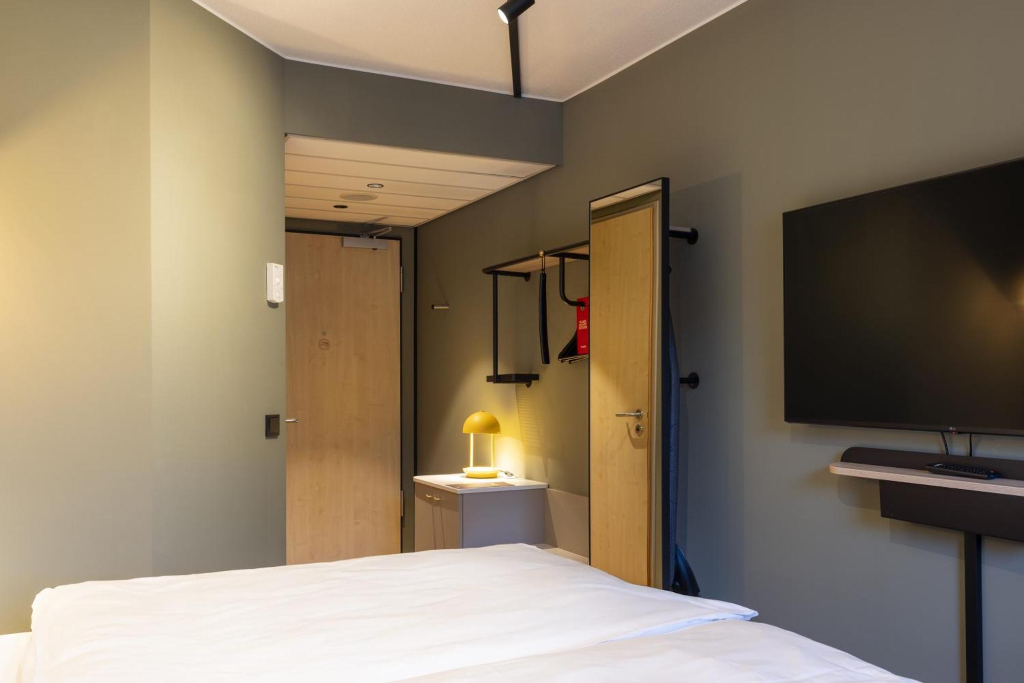 Standard Twin Room,1742581573:JPEG